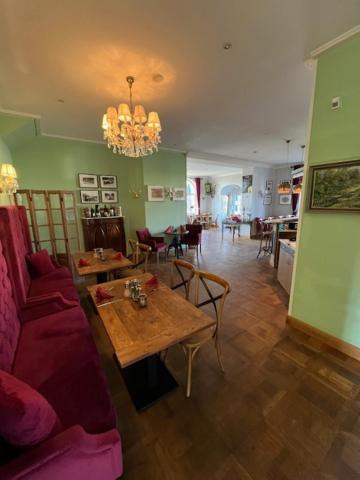 Hotel & Restaurant Raueneck