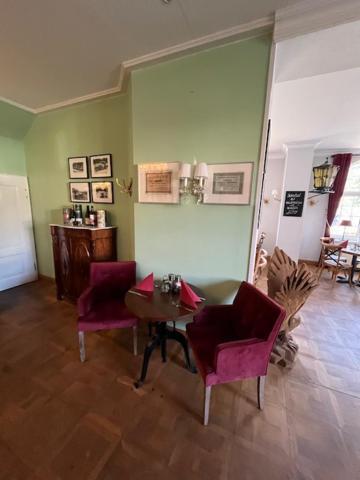 Raueneck Hotel